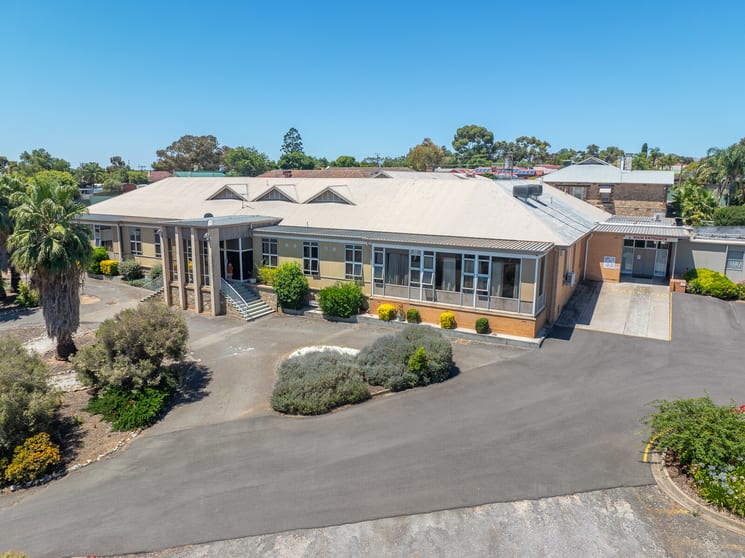 Click to view all images 6-8 East Terrace Gawler East SA 5118 - Image 2