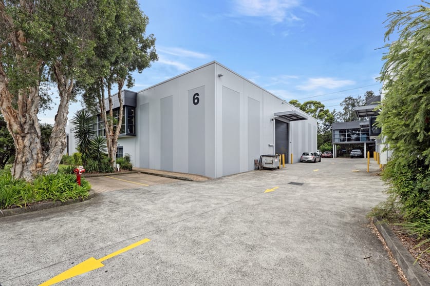 Click to view all images 20/22-30 Northumberland Road Caringbah NSW 2229 - Image 2