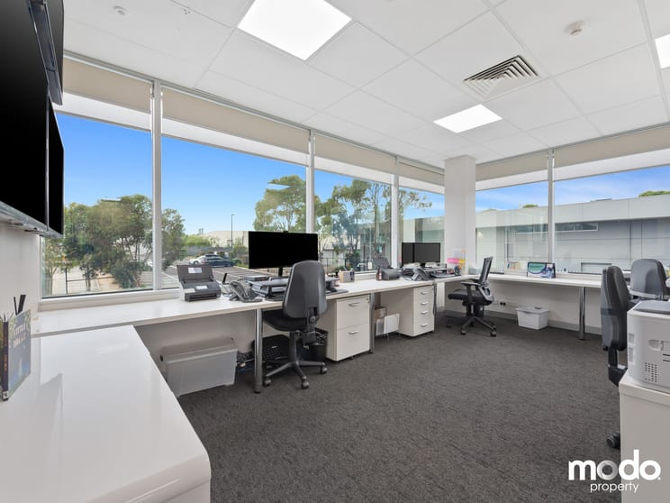Click to view all images 7/240 Plenty Road Bundoora VIC 3083 - Image 2