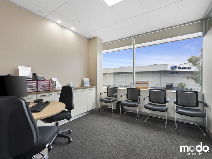 Click to view all images 7/240 Plenty Road Bundoora VIC 3083 - Image 3