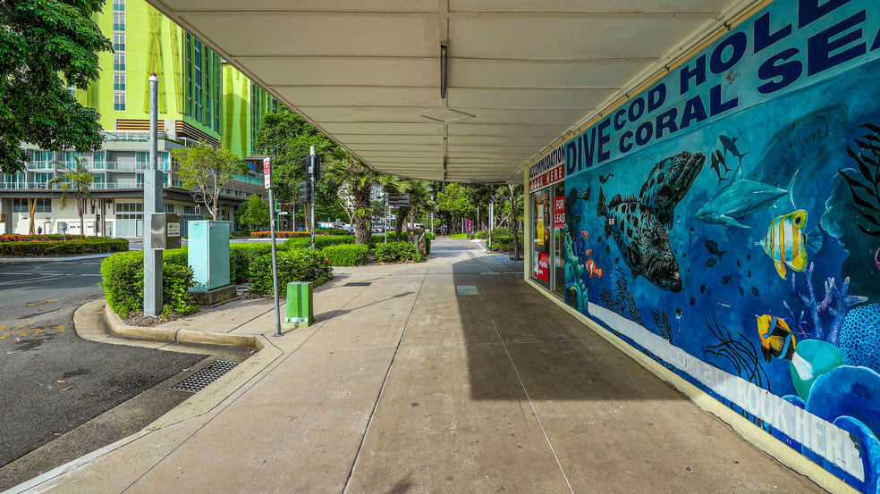 Click to view all images 131 Lake Street Cairns City QLD 4870 - Image 3