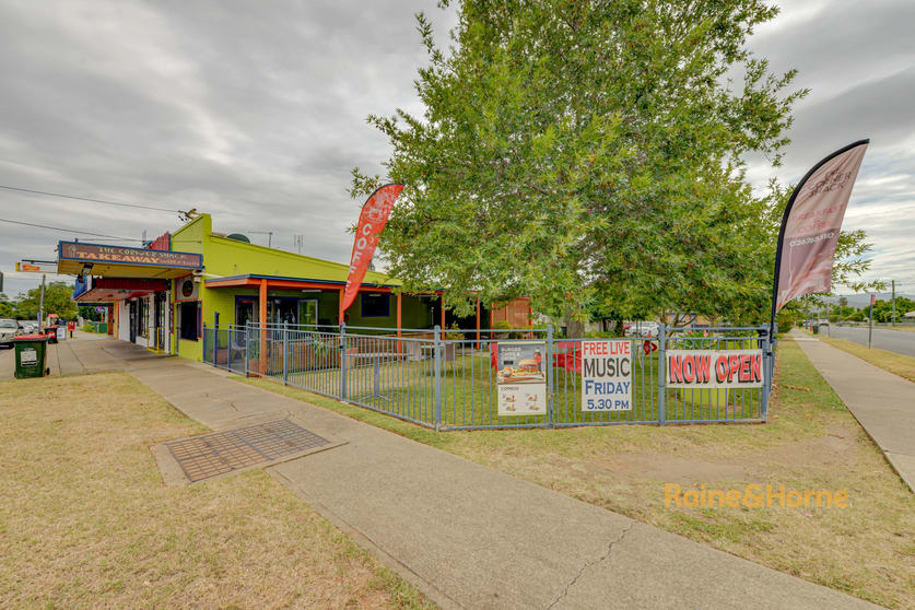 Click to view all images "The Corner Shack" 9-13 Hillvue Road Tamworth NSW 2340 - Image 3