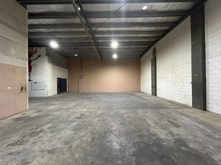 Click to view all images 34 Yass Road Queanbeyan NSW 2620 - Image 2