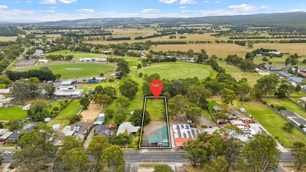 Click to view all images 19 Main Street Glengarry VIC 3854 - Image 2
