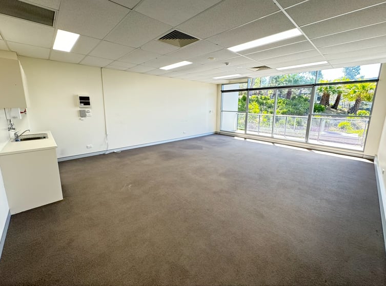 Click to view all images 4305/4 Daydream Street Warriewood NSW 2102 - Image 3