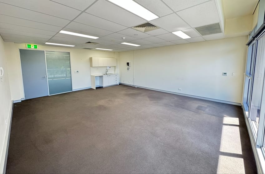 Click to view all images 4305/4 Daydream Street Warriewood NSW 2102 - Image 2