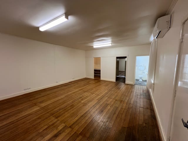 Click to view all images 55-57 Robertson Street Naracoorte SA 5271 - Image 2