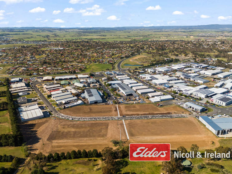 Click to view all images 1/ Corporation Avenue Robin Hill NSW 2795 - Image 1