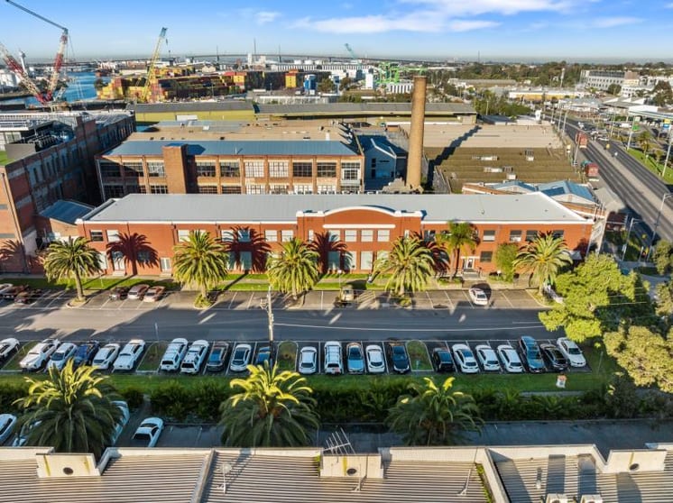 Click to view all images 5 - 7 Parker Street Footscray VIC 3011 - Image 3