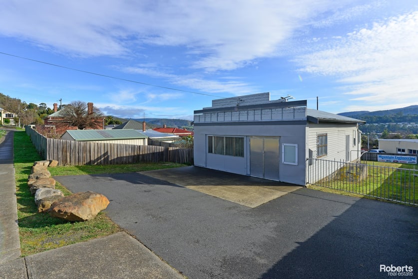 Click to view all images 1 Richmond Street New Norfolk TAS 7140 - Image 1