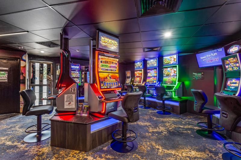 Click to view all images Landmark Rockhampton Hotel/1 & 5 Musgrave Street & 49 Bridge St Berserker QLD 4701 - Image 2
