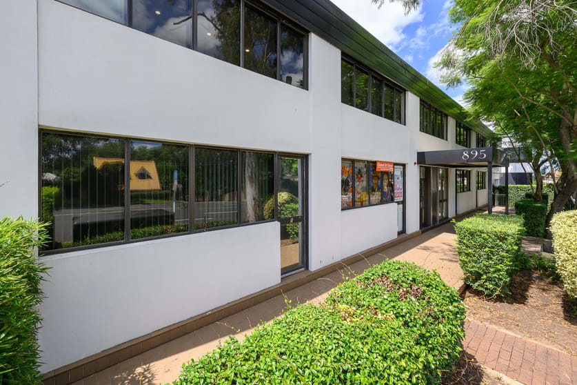 Click to view all images Suite 5/895 Pacific Highway Pymble NSW 2073 - Image 3