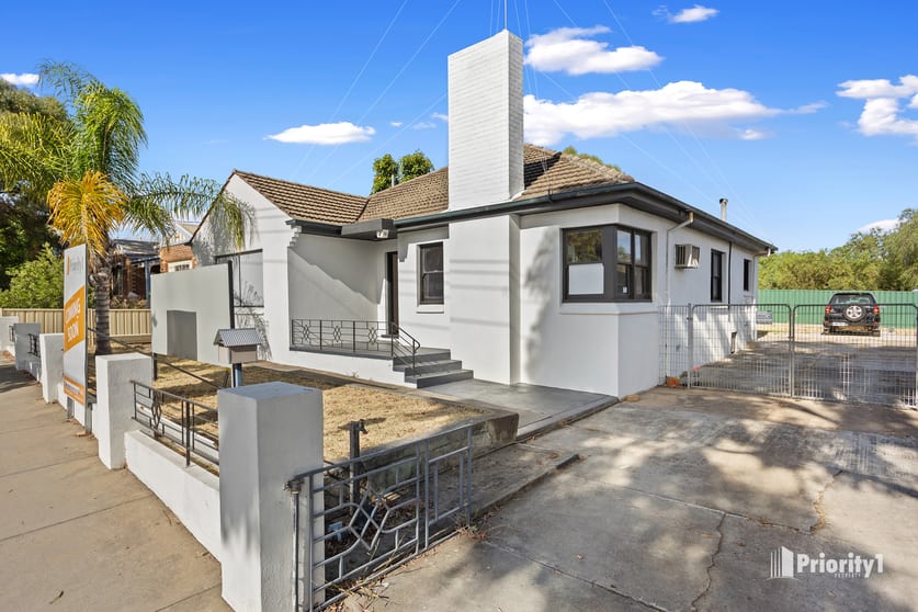 Click to view all images 165 Eaglehawk Road Eaglehawk VIC 3556 - Image 1