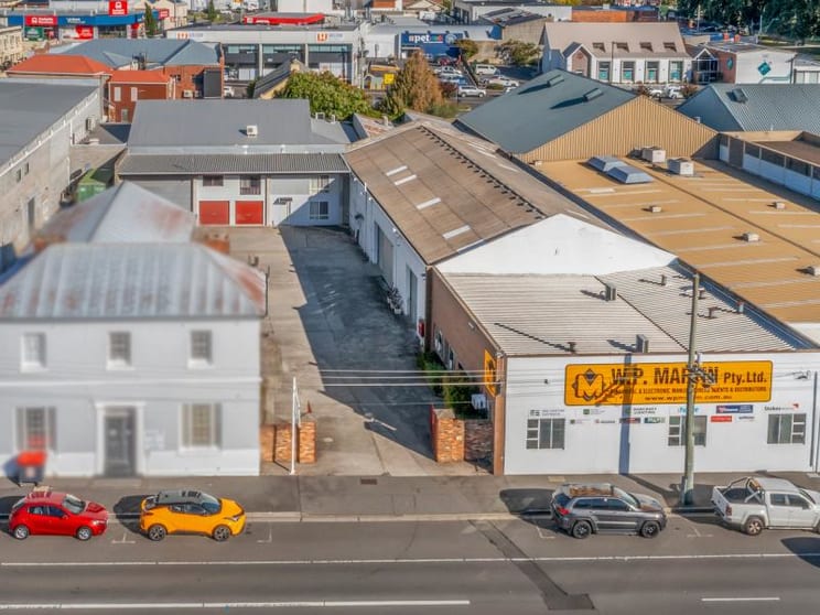Click to view all images Unit 2, 81-85 Elizabeth Street Launceston TAS 7250 - Image 1