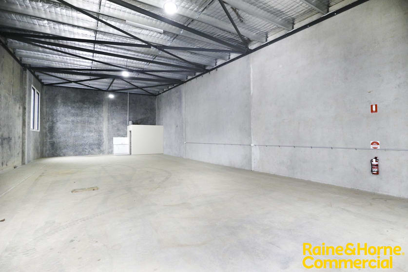 Click to view all images 5/13 Jones Street Wagga Wagga NSW 2650 - Image 3