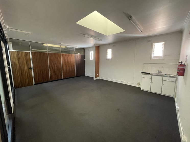 Click to view all images Offices 8-10/249-253 Lonsdale Street Dandenong VIC 3175 - Image 1