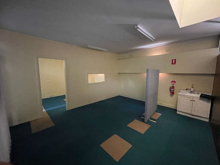 Click to view all images Room 4-6 Vanity Court/249 Lonsdale Street Dandenong VIC 3175 - Image 1
