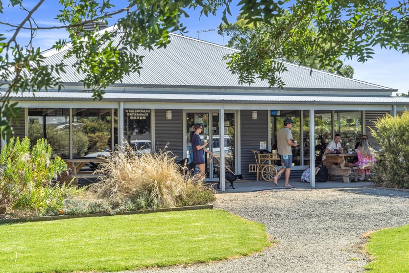 Click to view all images 1 Plenty Fish Court Bundalong VIC 3730 - Image 3