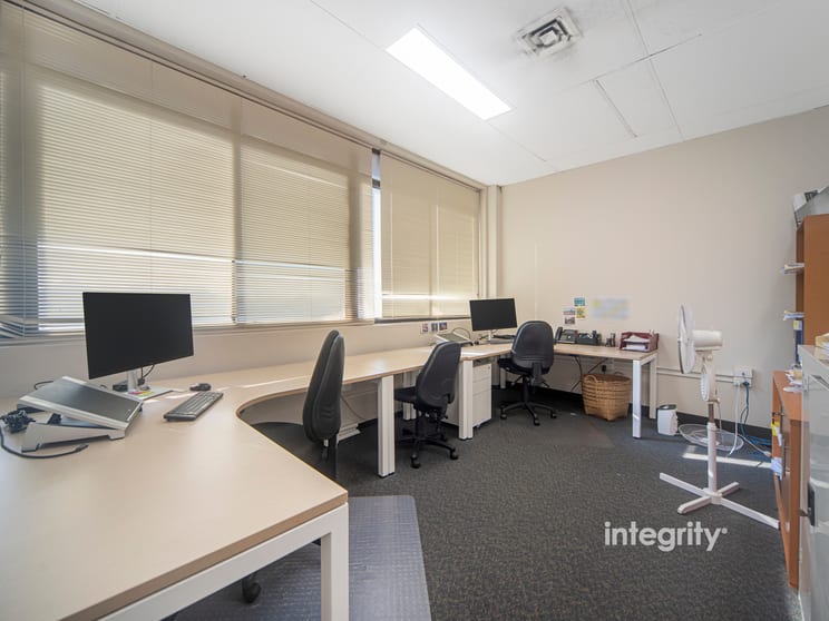 Click to view all images 14/29 Kinghorne Street Nowra NSW 2541 - Image 3