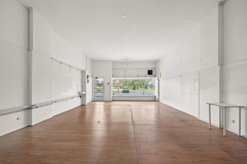 Click to view all images 5 Dunoon Court Mulgrave VIC 3170 - Image 3