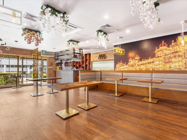 Click to view all images 2/33 Terminus Street Castle Hill NSW 2154 - Image 2
