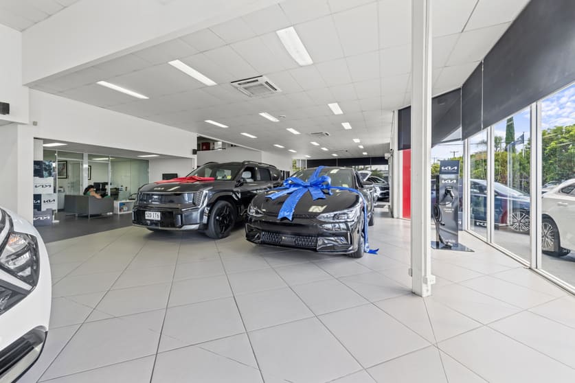 Click to view all images 731-737 Deception Bay Road Rothwell QLD 4022 - Image 3