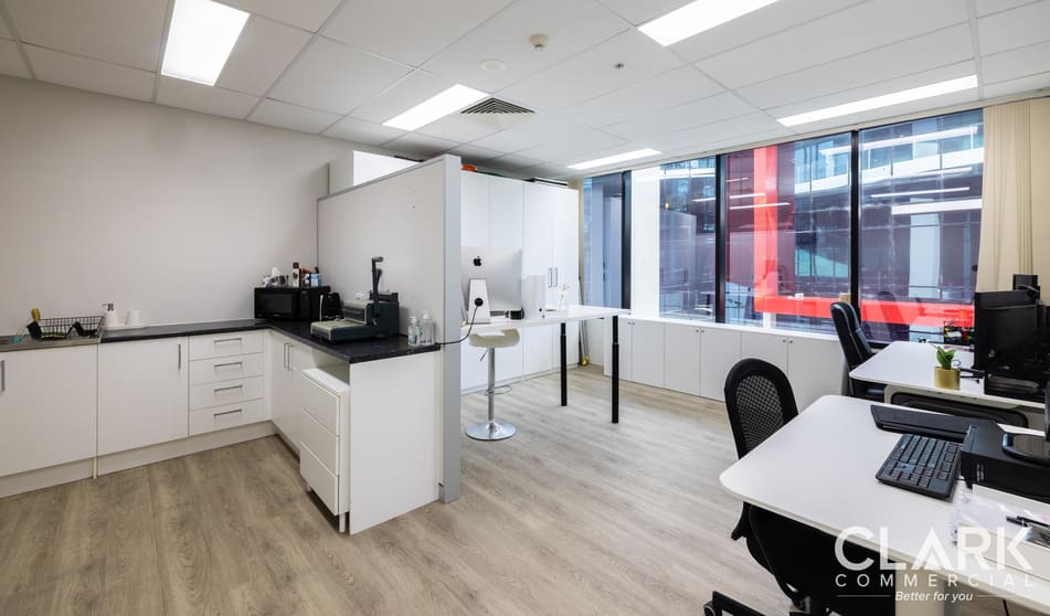 Click to view all images 30301/9 Lawson Street Southport QLD 4215 - Image 3