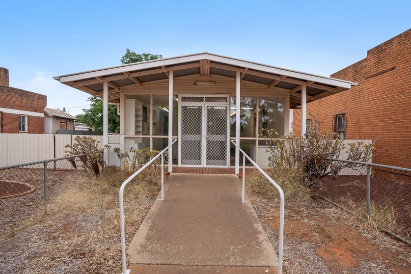 Click to view all images 66 Ariah Street Ardlethan NSW 2665 - Image 1