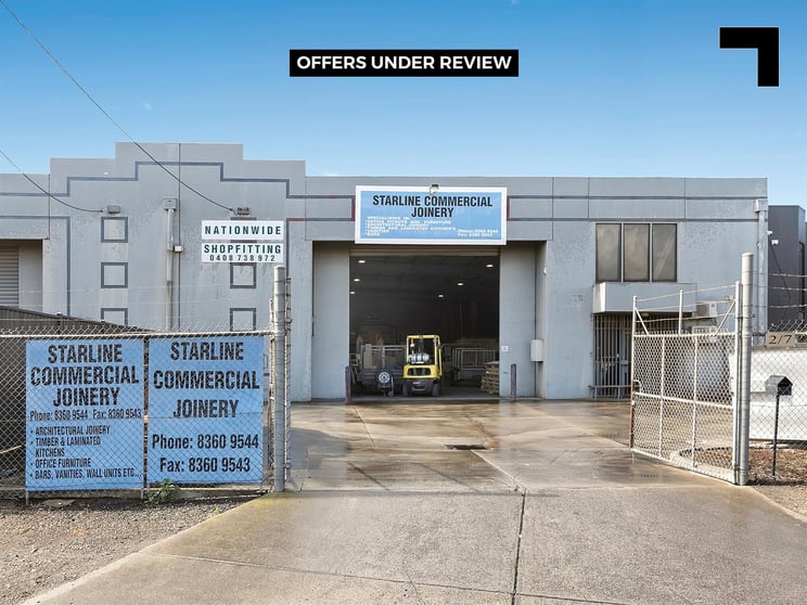 Click to view all images 2/7 Everaise Court Laverton North VIC 3026 - Image 2