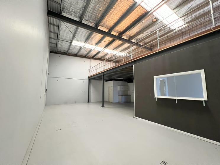 Click to view all images 13/6-7 Motto Court Hoppers Crossing VIC 3029 - Image 3