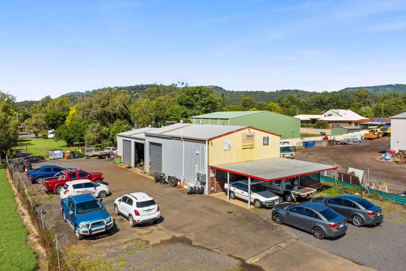 Click to view all images 8571 Warrego Highway Withcott QLD 4352 - Image 3