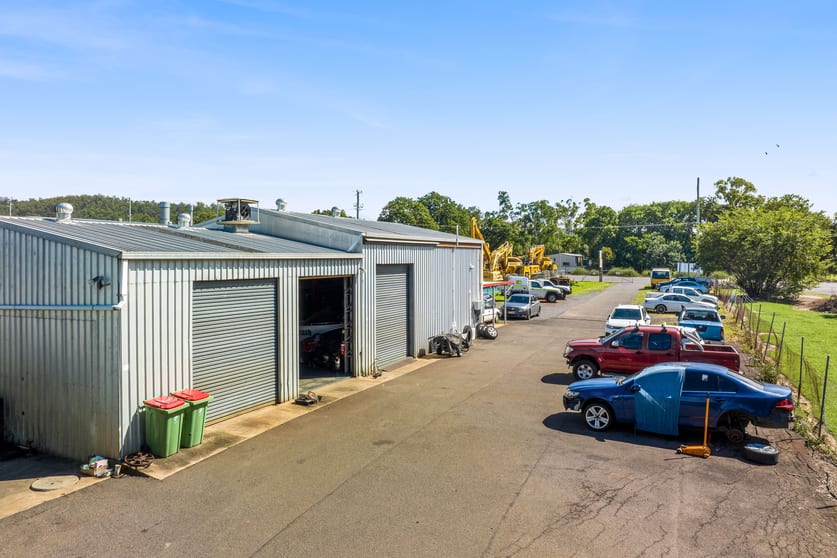 Click to view all images 8571 Warrego Highway Withcott QLD 4352 - Image 1