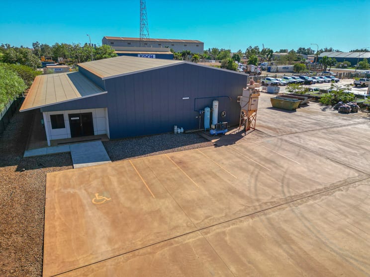 Click to view all images 29 Pinnacles Street Wedgefield WA 6721 - Image 3