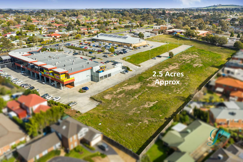 Click to view all images 106-126 Gap Road Sunbury VIC 3429 - Image 3