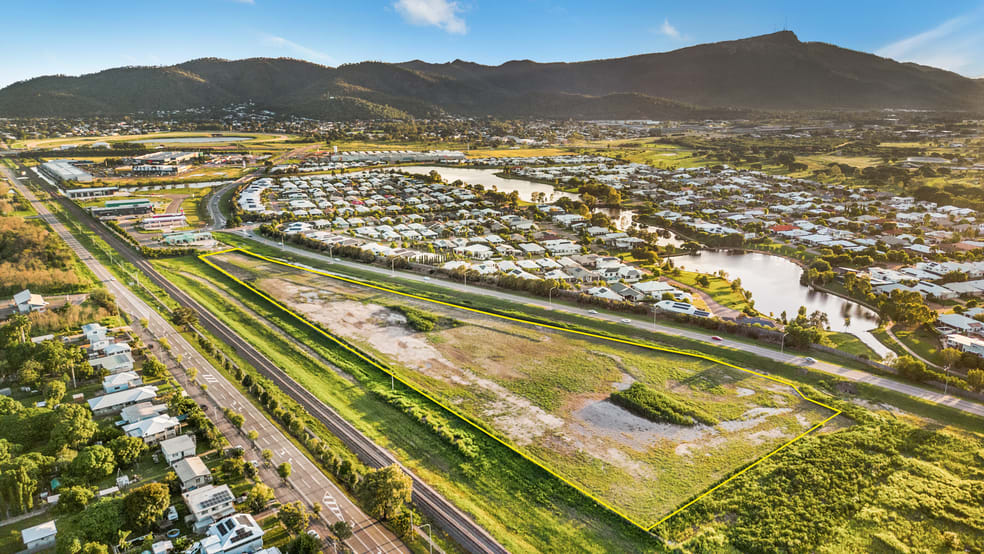 123 Lakeside Drive Idalia QLD 4811 - Image 1