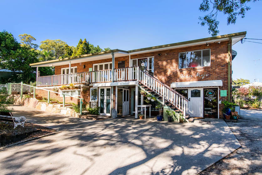 Click to view all images 1/88 West Burleigh Road Burleigh Heads QLD 4220 - Image 3