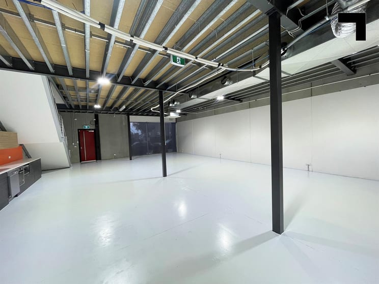 A5/8 Rogers Street Port Melbourne VIC 3207 - Image 2
