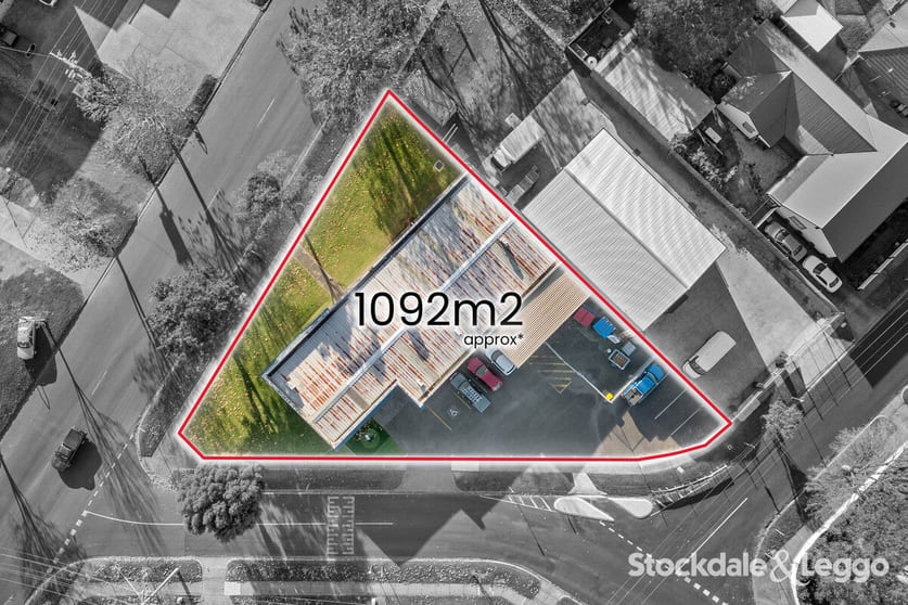 Click to view all images 19 Evelyn Street Moe VIC 3825 - Image 2