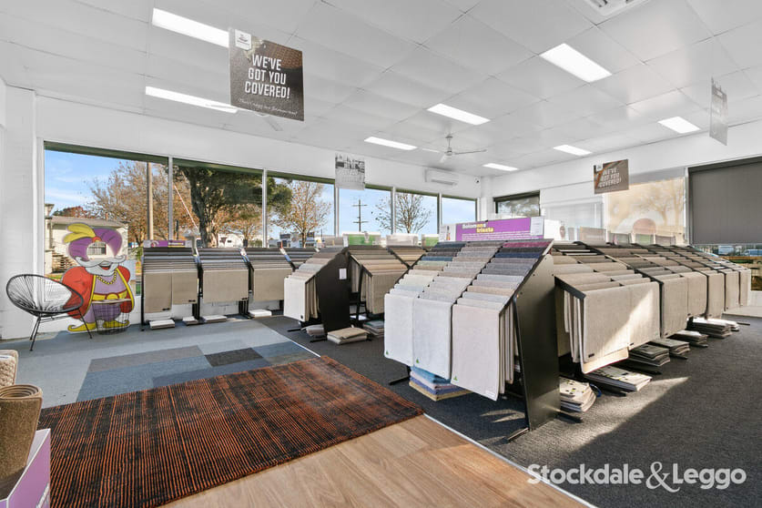 Click to view all images 19 Evelyn Street Moe VIC 3825 - Image 3