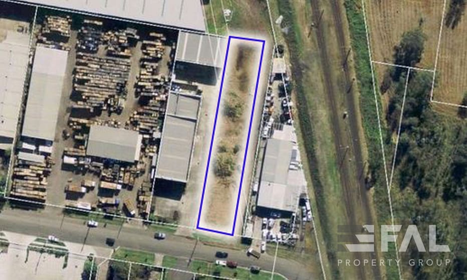 Click to view all images Coopers Plains QLD 4108 - Image 1