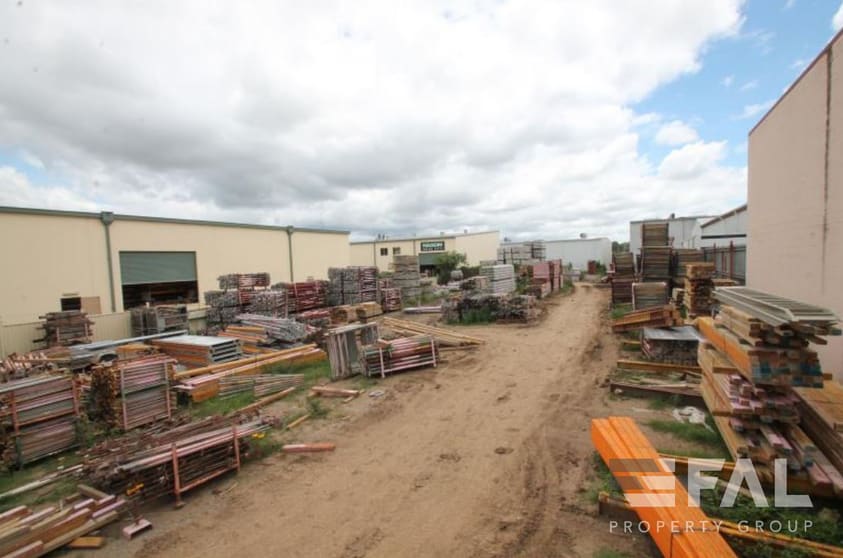 Click to view all images Coopers Plains QLD 4108 - Image 2