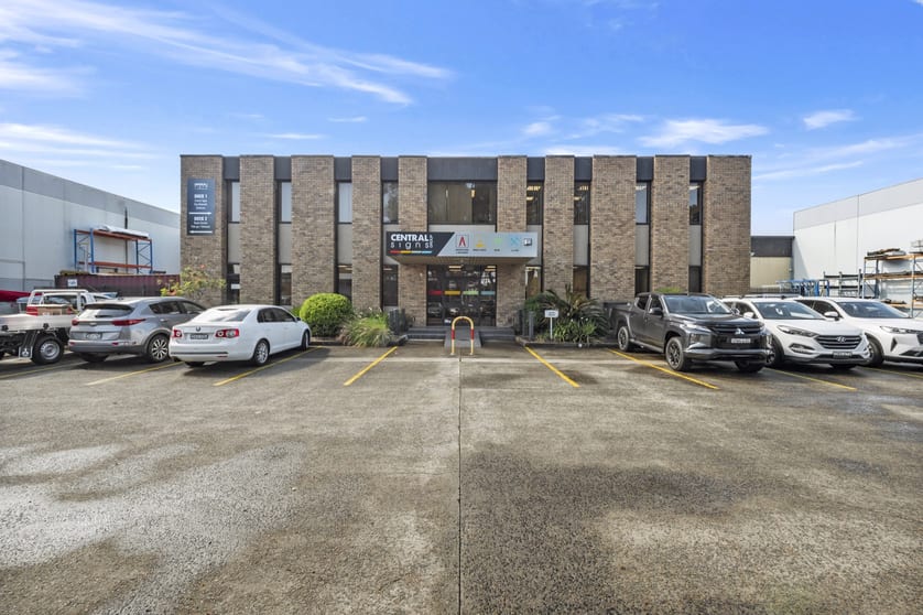 Click to view all images 8-10 Endeavour Road Caringbah NSW 2229 - Image 1