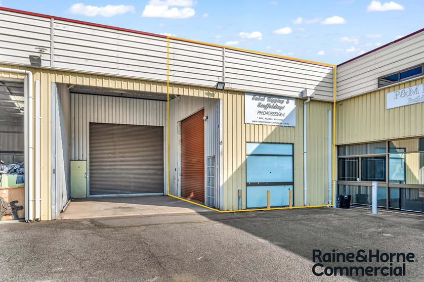 Click to view all images 6/50 Medcalf Street Warners Bay NSW 2282 - Image 2