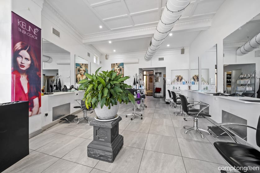 Click to view all images 102 Ferguson Street Williamstown VIC 3016 - Image 2