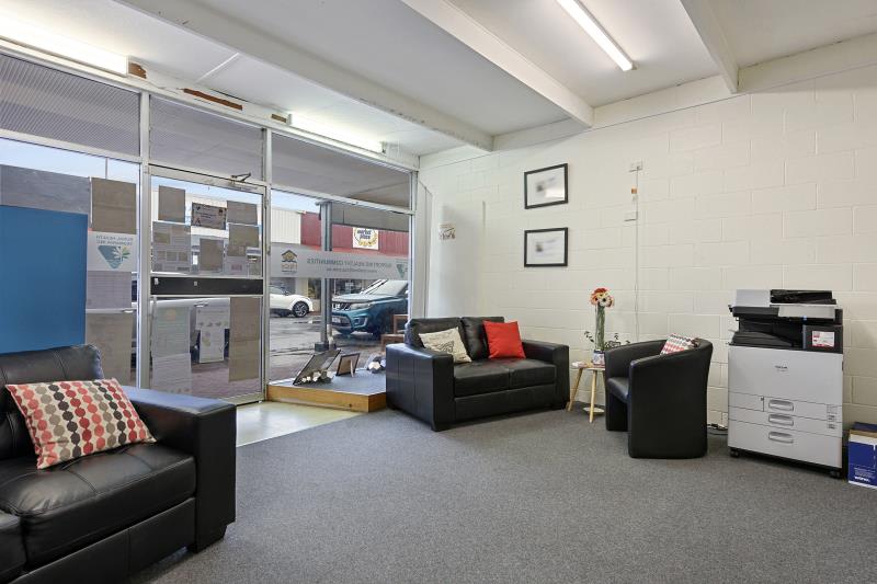 Click to view all images Quality office space/9 Orr Street Queenstown TAS 7467 - Image 2