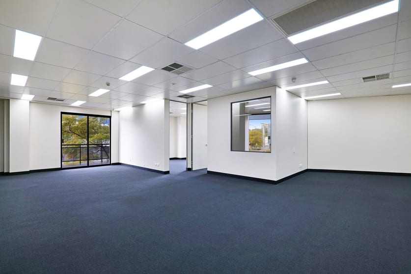 Click to view all images 4/460 Roberts Road Subiaco WA 6008 - Image 3