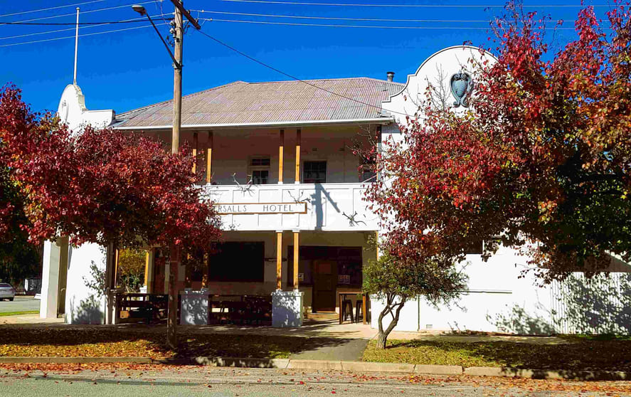 Click to view all images 52 Morago Street Moulamein NSW 2733 - Image 2