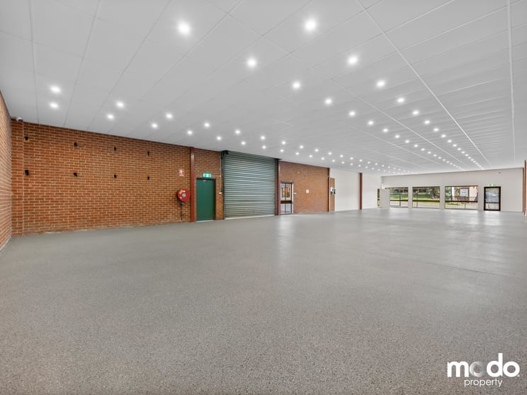 Click to view all images 1 Woodbine Court Wantirna South VIC 3152 - Image 3
