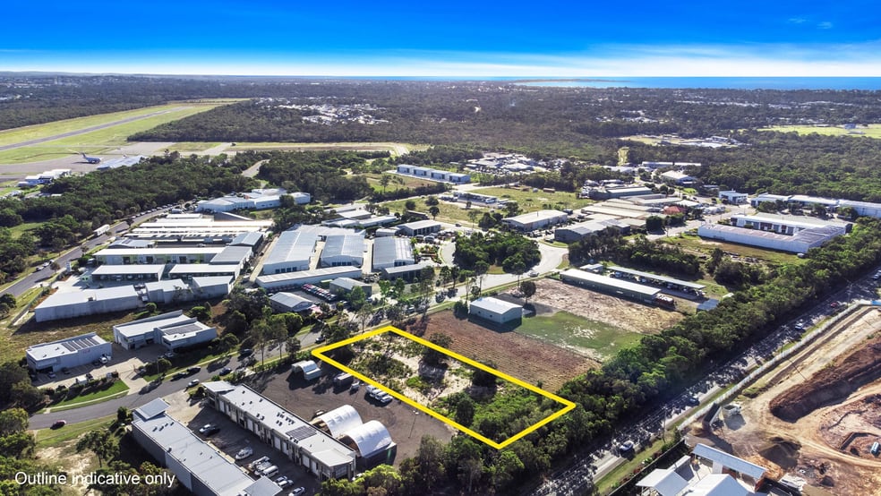 Click to view all images 7 Southern Cross Circuit Urangan QLD 4655 - Image 2