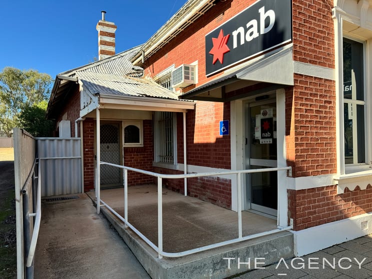 Click to view all images 8 Stewart Street Dowerin WA 6461 - Image 3